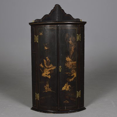 Lot 99 - GEORGIAN JAPANED CORNER CABINET