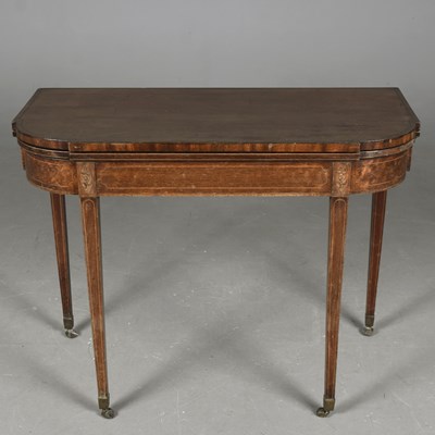 Lot 468 - CARD TABLE