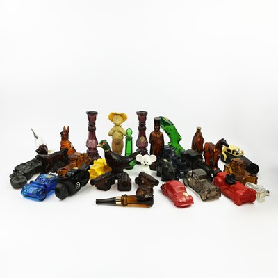 Lot 183 - A COLLECTION OF AVON NOVELTY AFTERSHAVE BOTTLES.