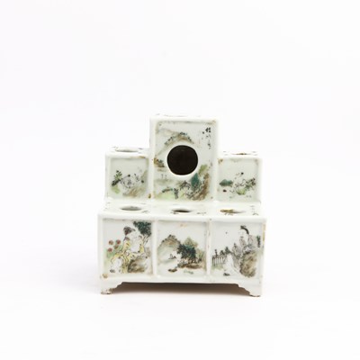 Lot 163 - CHINESE REPUBLIC BRUSH STAND.