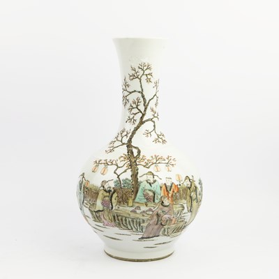Lot 164 - CHINESE REPUBLIC STYLE BOTTLE VASE.