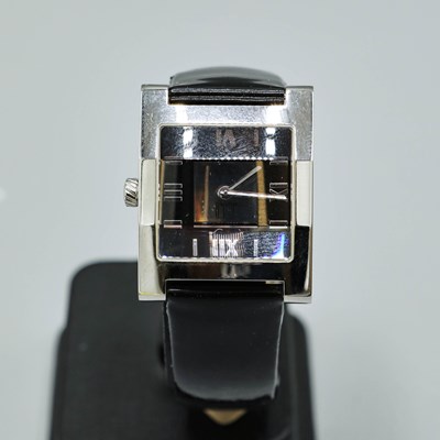Lot 195 - ALFRED DUNHILL WRISTWATCH.
