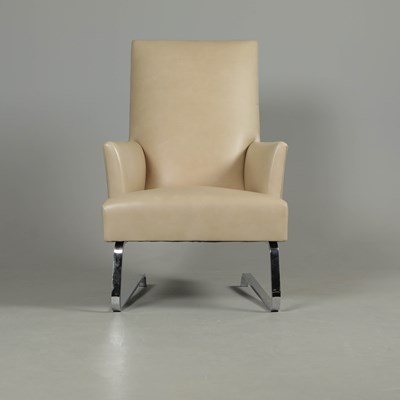 Lot 806 - ARMCHAIR, IN PUTTY COLOURED LEATHER