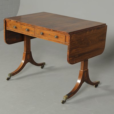 Lot 389 - REGENCY ROSEWOOD SOFA TABLE