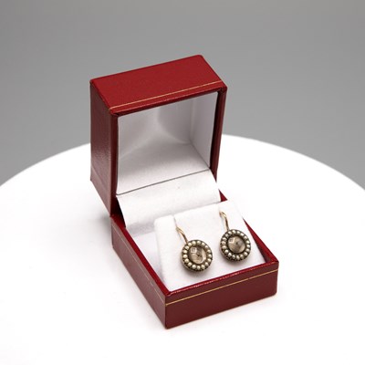 Lot 235 - A PAIR OF VICTORIAN YELLOW METAL MOURNING EARRINGS