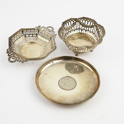 Lot 195 - A SILVER BASKET, A DISH AND A PIN TRAY