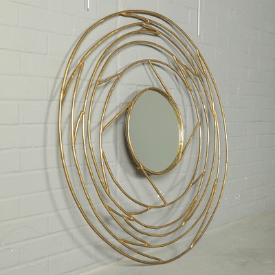 Lot 243 - WALL MIRROR