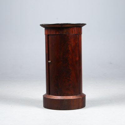 Lot 450 - 19TH CENTURY MAHOGANY CYLINDER BEDSIDE CABINET