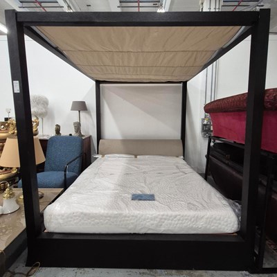 Lot 496 - ARMANI CASE OSAKA FOUR-POSTER BED FRAME.
