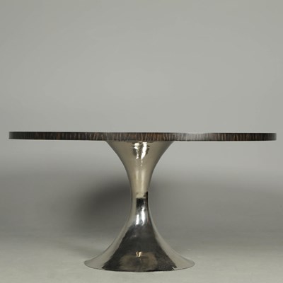 Lot 492 - JULIAN CHICHESTER ROTARY TABLE TOP WITH DAKOTA BASE.