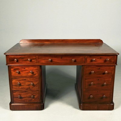 Lot 310 - VICTORIAN MAHOGANY PEDESTAL DESK.