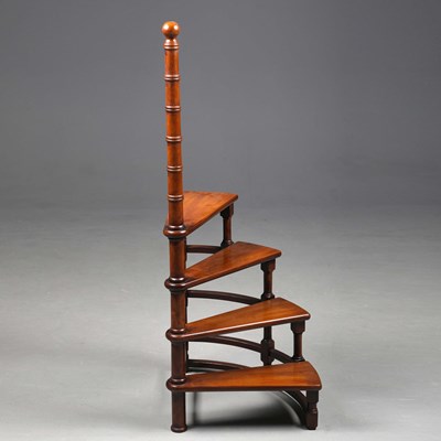 Lot 306 - SPIRAL LIBRARY STEPS.