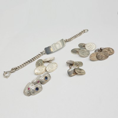 Lot 343 - A COLLECTION OF ASSORTED CUFFLINKS
