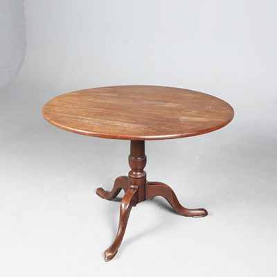 Lot 854 - GEORGE III MAHOGANY TRIPOD TABLE.