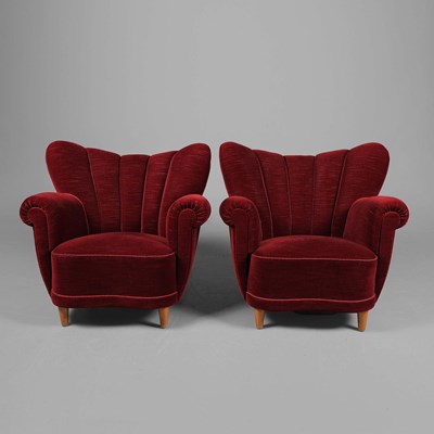 Lot 682 - ARMCHAIRS, A PAIR, MID 20th C RED CHENILLE.