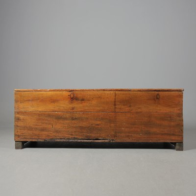 Lot 689 - SOUTH AFRICAN COFFER.