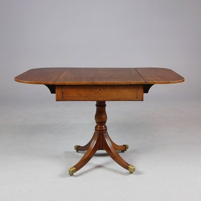 Lot 470 - GEORGE III MAHOGANY AND BOXWOOD STRUNG PEMBROKE TABLE