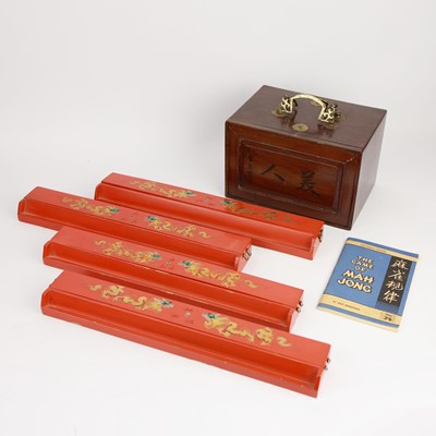 Lot 213 - MAH JONG GAME SET.