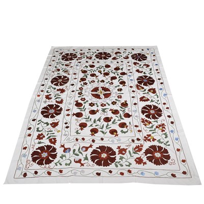 Lot 266 - FINE UZBEK SUZANI