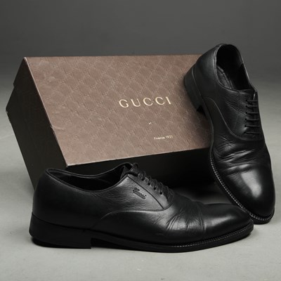 Lot 63 - GUCCI BLACK OXFORD DRESS SHOES - UK 10
