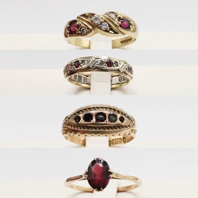 Lot 267 - A COLLECTION OF FOUR 9CT GOLD RINGS