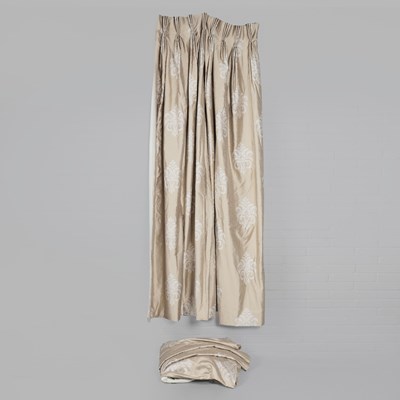 Lot 735 - CURTAINS, A PAIR
