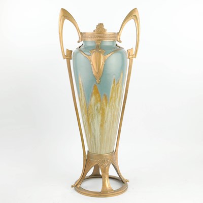 Lot 373 - AUSTRIAN VIENNA SECESSIONIST VASE.