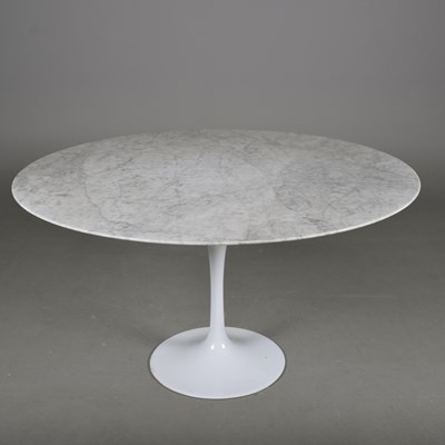 Lot 697 - AFTER EERO SAARINEN HIGH STYLE TABLE