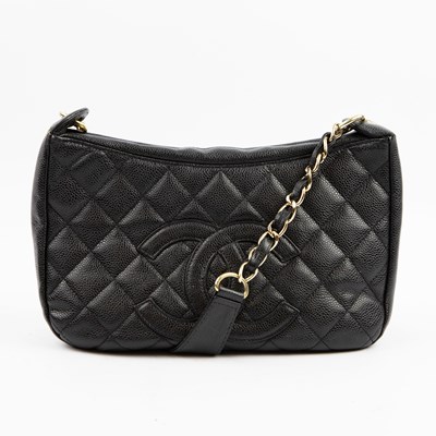 Lot 16 - CHANEL CC QUILTED CAVIAR SHOULDER BAG IN BLACK 2003 - 2004