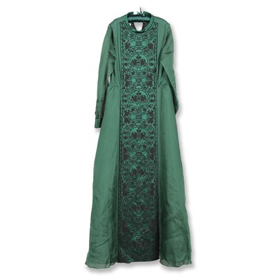 Lot 164 - VALENTINO SPRING 2014 GREEN BEADED GOWN - L