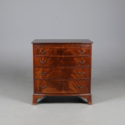 Lot 385 - EARLY 20TH CENTURY MAHOGANY BOWFRONT CHEST