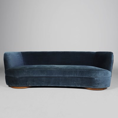 Lot 621 - ATTRIBUTED TO SOHO HOME SOFA