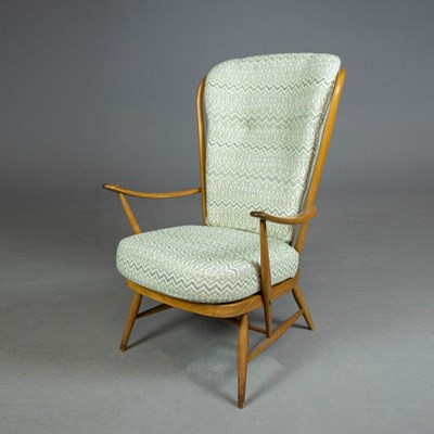 Lot 437 - MID 20TH CENTURY BEECHWOOD ERCOL ARMCHAIR