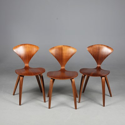 Lot 13 - THE CHERNER CHAIR COMPANY SIDE CHAIRS, A SET OF 3