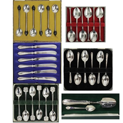 Lot 158 - A BOXED SILVER STILTON SCOOP AND OTHER BOXED SILVER (QTY)