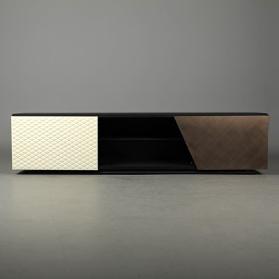 Lot 582 - CATTELAN ITALIA ASTON SIDEBOARD