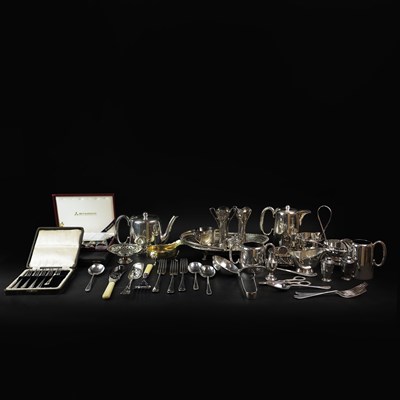 Lot 146 - A LARGE COLLECTION OF SILVER PLATE (QTY)