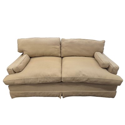 Lot 769 - SOFA, TRADITIONAL STYLE