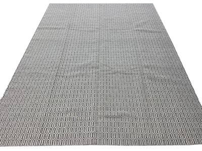 Lot 268 - FINE CONTEMPORARY FLATWEAVE CARPET