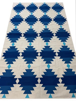 Lot 265 - CONTEMPORARY INDIAN DHURRIE KILIM