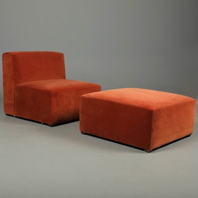 Lot 763 - MODULAR LOUNGE CHAIR AND OTTOMAN
