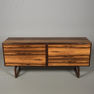 Lot 481 - MID 20TH CENTURY SIDEBOARD