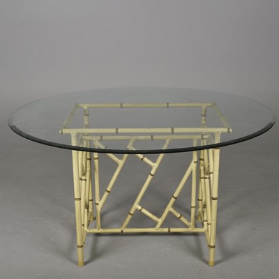 Lot 529 - DINING/CENTRE TABLE
