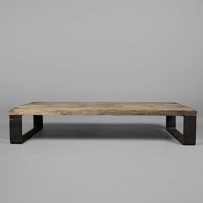 Lot 710 - COFFEE TABLE