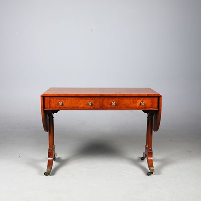Lot 408 - SOFA TABLE