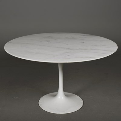 Lot 698 - AFTER EERO SAARINEN HIGH STYLE TABLE