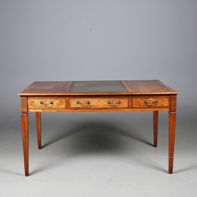 Lot 479 - GEORGIAN STYLE YEWWOOD CENTRE WRITING TABLE