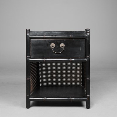Lot 706 - BEDSIDE CABINET