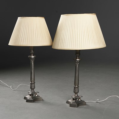 Lot 381 - TABLE LAMPS, A PAIR, IN THE FORM OF CLASSICAL COLUMNS (2).