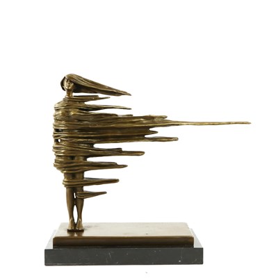 Lot 395 - CONTMEPORARY SCHOOL SCULPTURAL STUDY OF WOMAN IN THE WIND.